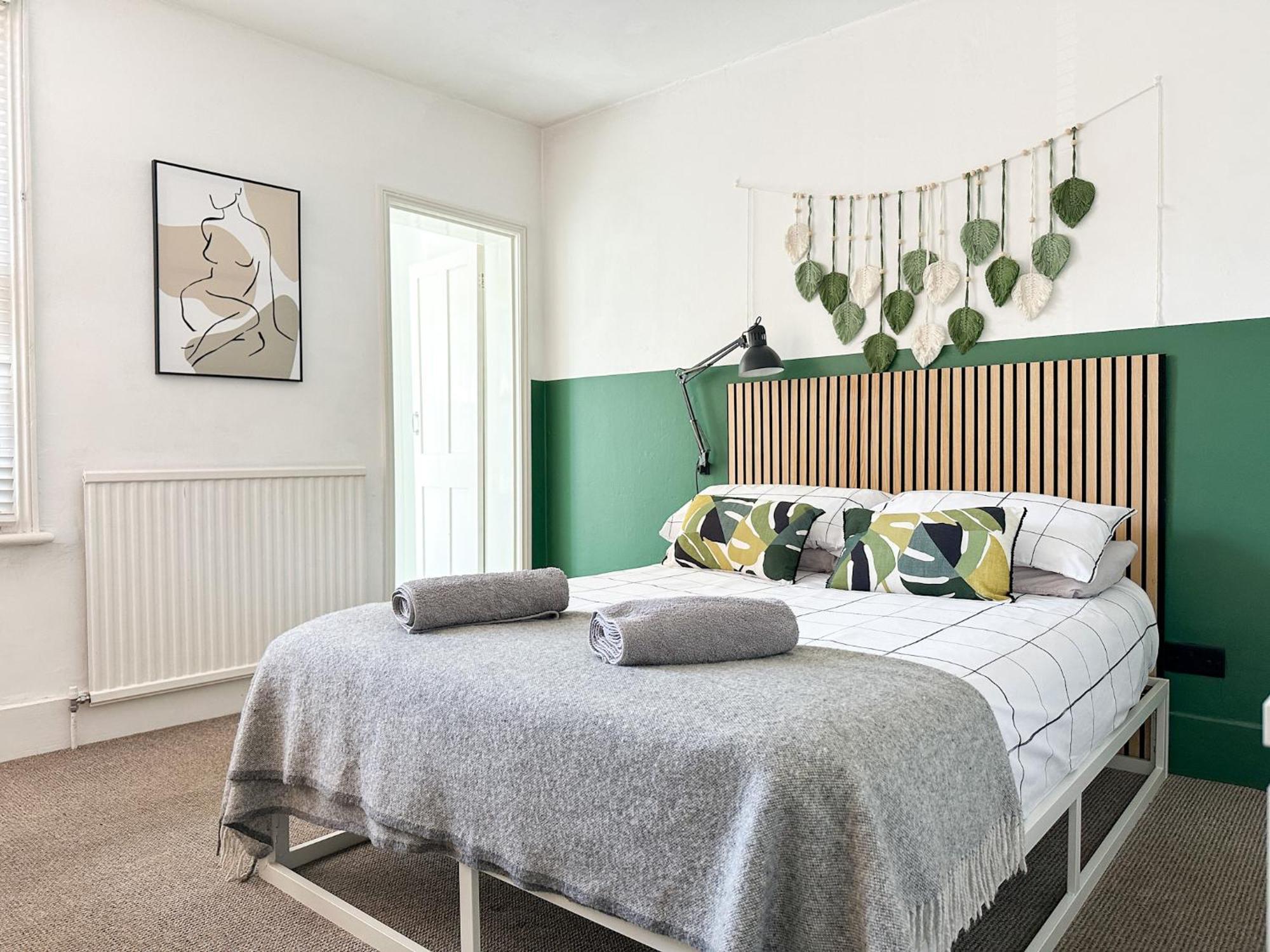 Love Lane - Cosy & Modern City Centre Guest Suite カンタベリー エクステリア 写真